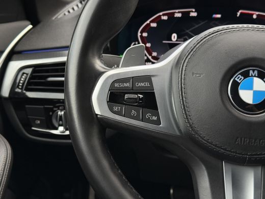BMW 5 Serie Touring 530i Aut. M-Sport | BMW Laser | Memory | Sfeer Verlichting | ActivLease financial lease