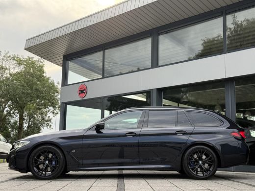 BMW 5 Serie Touring 530i Aut. M-Sport | BMW Laser | Memory | Sfeer Verlichting | ActivLease financial lease