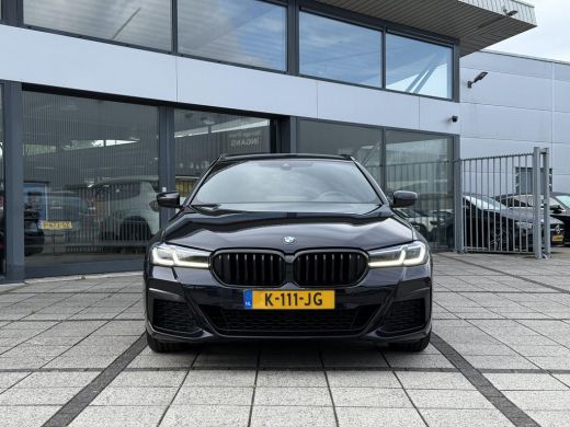 BMW 5 Serie Touring 530i Aut. M-Sport | BMW Laser | Memory | Sfeer Verlichting | ActivLease financial lease