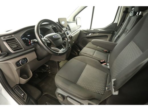 Ford Transit Custom 300 2.0 TDCI L2H1 Trend Airco Camera Cruise Carplay Navigatie PDC 3 Persoons ActivLease financial lease