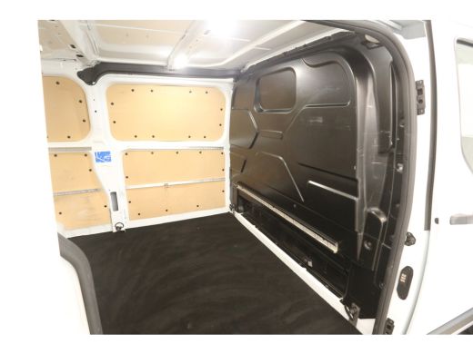 Ford Transit Custom 300 2.0 TDCI L2H1 Trend Airco Camera Cruise Carplay Navigatie PDC 3 Persoons ActivLease financial lease