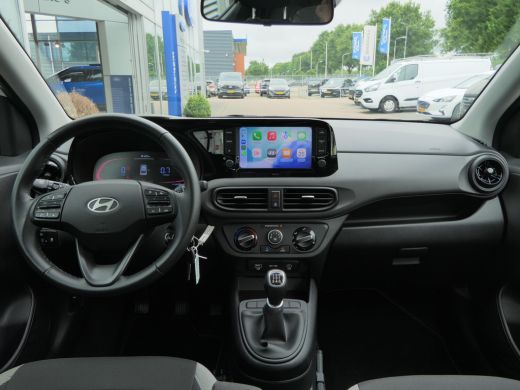 Hyundai i10 1.0 Comfort | Airco | Cruise Control | CarPlay/Android Auto | DAB | Elektrisch Pakket ActivLease financial lease
