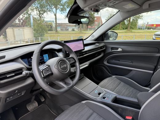 Jeep Avenger Longitude 54 kWh Aut. | Navi | Carplay | Stoelverwarming | ActivLease financial lease