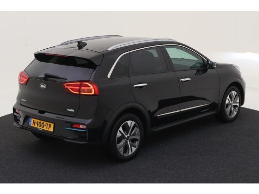 Kia e-Niro ExecutiveLine 64 kWh LED | LEDER | NAVI | STOELKOELING ActivLease financial lease