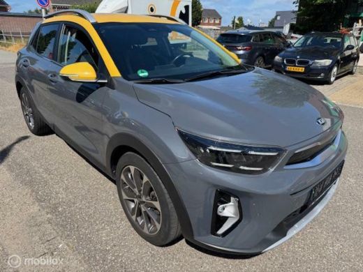 Kia Stonic 1.0T MHEV GT-Line Automaat Luxe GT-Line uitvoering , Stoel & Stuur verwarming , Dodehoek detectie... ActivLease financial lease