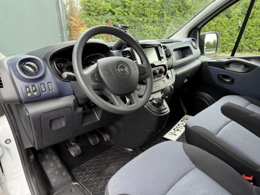 Opel Vivaro 1.6 CDTI 126 PK / L2H1 / IMPERIAAL / TREKHAAK / CAMERA / AIRCO / CRUISE / 3-ZITS ActivLease financial lease