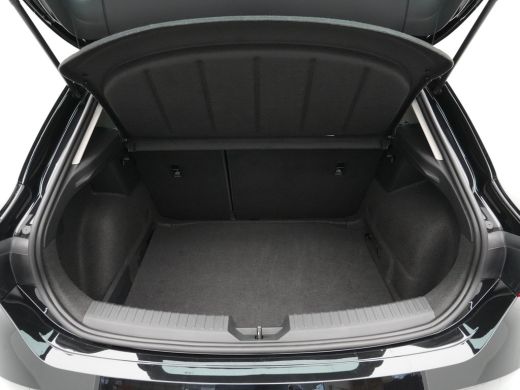 Seat Leon 1.0 TSI 110pk Style Business Intense Navigatie Pdc Clima Acc 318 ActivLease financial lease