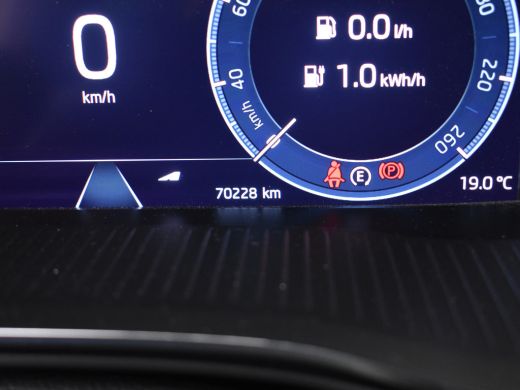 Skoda Octavia Combi 1.4 TSI iV PHEV Style 204pk Elektrische stoelen met geheugen | Camera achter | Led koplampe... ActivLease financial lease