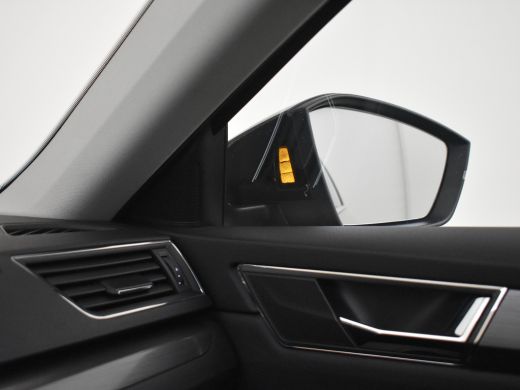 Skoda Superb Combi 1.4 TSI iV Business Edition Plus 218pk Trekhaak | Panoramadak | Adaptief crusie control | E... ActivLease financial lease