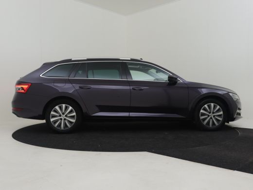 Skoda Superb Combi 1.4 TSI iV Business Edition Plus 218pk Trekhaak | Panoramadak | Adaptief crusie control | E... ActivLease financial lease