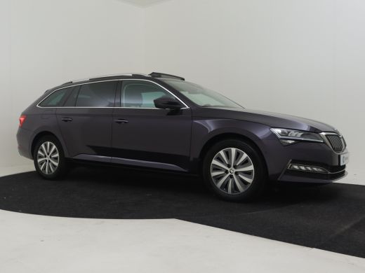Skoda Superb Combi 1.4 TSI iV Business Edition Plus 218pk Trekhaak | Panoramadak | Adaptief crusie control | E... ActivLease financial lease