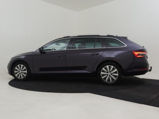 Skoda Superb Combi 1.4 TSI iV Business Edition Plus 218pk Trekhaak | Panoramadak | Adaptief crusie control | E... ActivLease financial lease