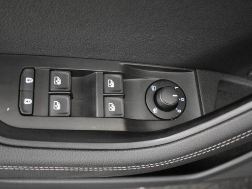 Skoda Superb Combi 1.4 TSI iV Business Edition Plus 218pk Trekhaak | Panoramadak | Adaptief crusie control | E... ActivLease financial lease