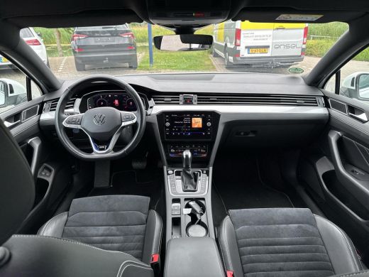 Volkswagen Passat Variant 1.4 TSI PHEV GTE Business | Trekhaak | ACC | Ergo | ActivLease financial lease