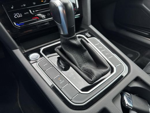 Volkswagen Passat Variant 1.4 TSI PHEV GTE Business | Trekhaak | ACC | Ergo | ActivLease financial lease