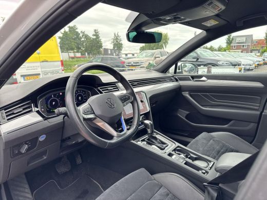 Volkswagen Passat Variant 1.4 TSI PHEV GTE Business | Trekhaak | ACC | Ergo | ActivLease financial lease