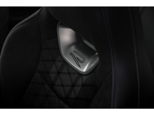 Volkswagen Passat Variant R-Line Edition - eHybrid | 'App-Connect' draadloze smartphone integratie | Afstandscontro... ActivLease financial lease