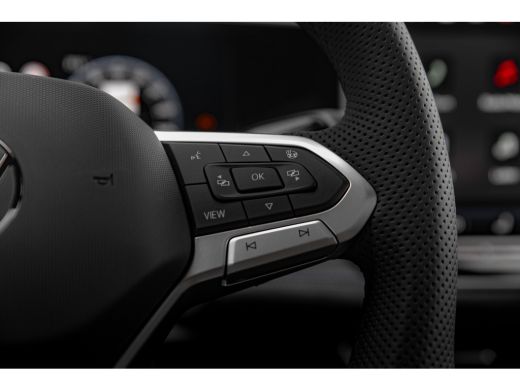 Volkswagen Passat Variant R-Line Edition - eHybrid | 'App-Connect' draadloze smartphone integratie | Afstandscontro... ActivLease financial lease