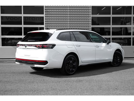 Volkswagen Passat Variant R-Line Edition - eHybrid | 'App-Connect' draadloze smartphone integratie | Afstandscontro... ActivLease financial lease