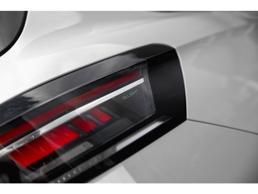 Volkswagen Passat Variant R-Line Edition - eHybrid | 'App-Connect' draadloze smartphone integratie | Afstandscontro... ActivLease financial lease