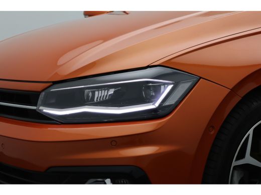 Volkswagen Polo 1.0 TSI Highline Business R-Line Panoramadak | Achterbank in delen neerklapbaar | Achteruitrijcam... ActivLease financial lease