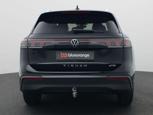 Volkswagen Tiguan 1.5 eTSI Life Edition 150PK DSG full led, trekhaak, standkachel, adaptive cruise, side assist, st... ActivLease financial lease