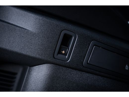 Volkswagen Tiguan R-Line Edition - eHybrid | 'App-Connect' draadloze smartphone integratie | Automatische afstandsr... ActivLease financial lease