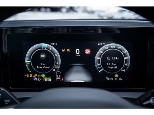 Volkswagen Tiguan R-Line Edition - eHybrid | 'App-Connect' draadloze smartphone integratie | Automatische afstandsr... ActivLease financial lease