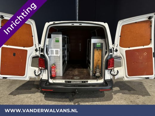 Volkswagen Transporter 2.0 TDI 150pk L2H1 Inrichting Euro6 Airco | Camera | Apple Carplay | Android Auto | 2500kg Trekha... ActivLease financial lease