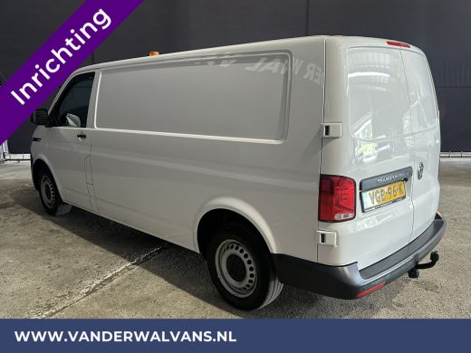 Volkswagen Transporter 2.0 TDI 150pk L2H1 Inrichting Euro6 Airco | Camera | Apple Carplay | Android Auto | 2500kg Trekha... ActivLease financial lease