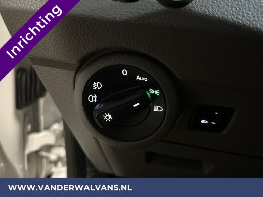 Volkswagen Transporter 2.0 TDI 150pk L2H1 Inrichting Euro6 Airco | Camera | Apple Carplay | Android Auto | 2500kg Trekha... ActivLease financial lease