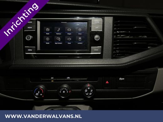 Volkswagen Transporter 2.0 TDI 150pk L2H1 Inrichting Euro6 Airco | Camera | Apple Carplay | Android Auto | 2500kg Trekha... ActivLease financial lease