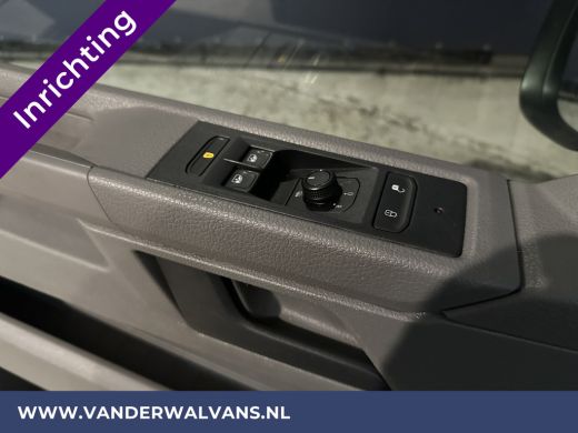 Volkswagen Transporter 2.0 TDI 150pk L2H1 Inrichting Euro6 Airco | Camera | Apple Carplay | Android Auto | 2500kg Trekha... ActivLease financial lease