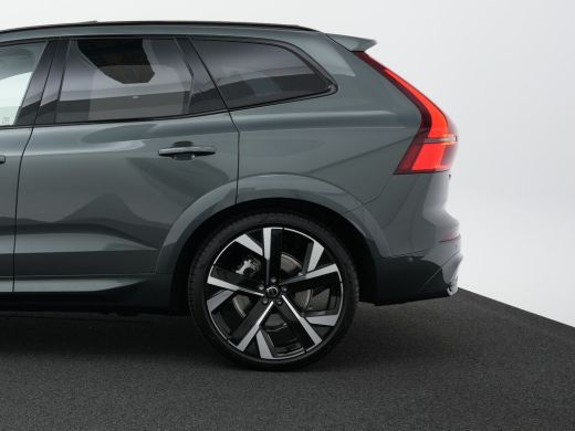 Volvo  XC60 2.0 T6 Plug-in hybrid AWD Ultra Dark | Luchtvering | Bowers & Wilkins | Massage | Nappa | Stoelve... ActivLease financial lease