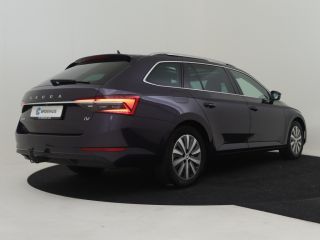 Skoda Superb Combi 1.4 TSI iV Business Edition Plus 218pk Trekhaak | Panoramadak | Adaptief crusie control | E...