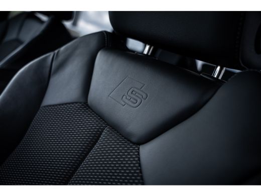 Audi Q3 35 TFSI S edition S-tronic | Cruise control adaptief met Stop&Go en stuurhulp | S Line exterieur ... ActivLease financial lease