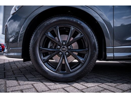 Audi Q3 35 TFSI S edition S-tronic | Cruise control adaptief met Stop&Go en stuurhulp | S Line exterieur ... ActivLease financial lease