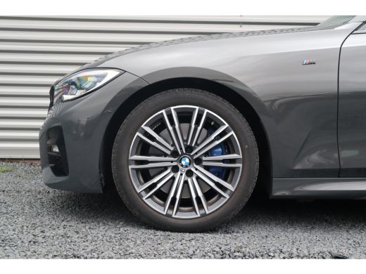 BMW 3 Serie 330i M-Sport Panorama / Harman Kardon / Laser / Leder / M Performance / ActivLease financial lease