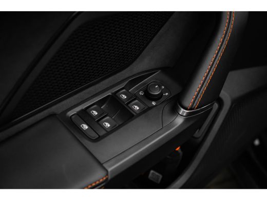CUPRA Leon Sportstourer 1.5 TSI e-Hybrid VZ Performance | Pano Schuif kantel dak | Sennheiser | 19" inch LM velgen ActivLease financial lease