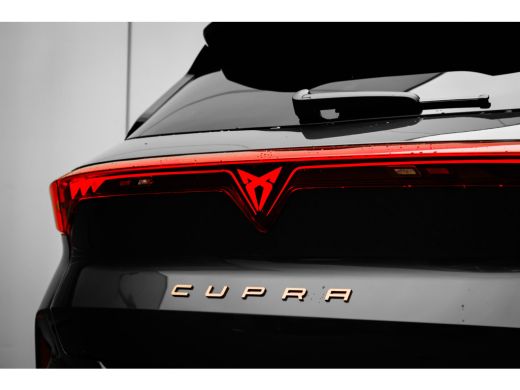 CUPRA Terramar 1.5 TSI e-Hybrid Business | Panorama schuif kantel dak | Sennheiser | 20" Inch LM Glossy Black ActivLease financial lease