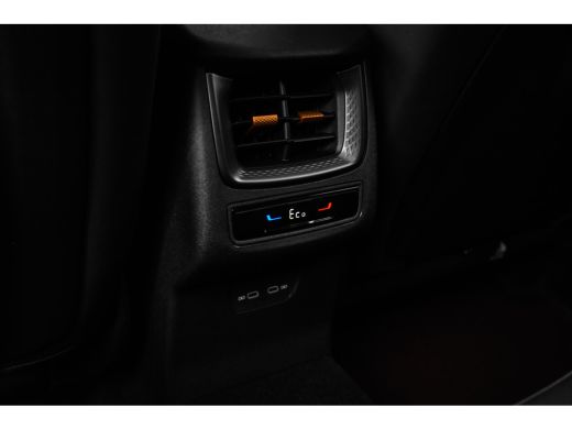 CUPRA Terramar 1.5 TSI e-Hybrid Business | Panorama schuif kantel dak | Sennheiser | 20" Inch LM Glossy Black ActivLease financial lease