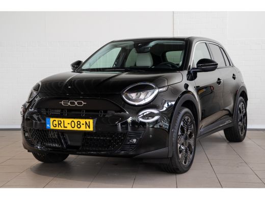 Fiat 600 1.2 Turbo Hybrid La Prima | Massagefunctie | Adaptieve Cruise Controle | Elek. Kofferklep | Navig...