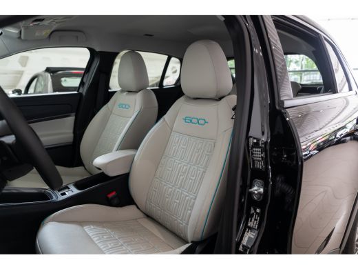 Fiat 600 1.2 Turbo Hybrid La Prima | Massagefunctie | Adaptieve Cruise Controle | Elek. Kofferklep | Navig... ActivLease financial lease