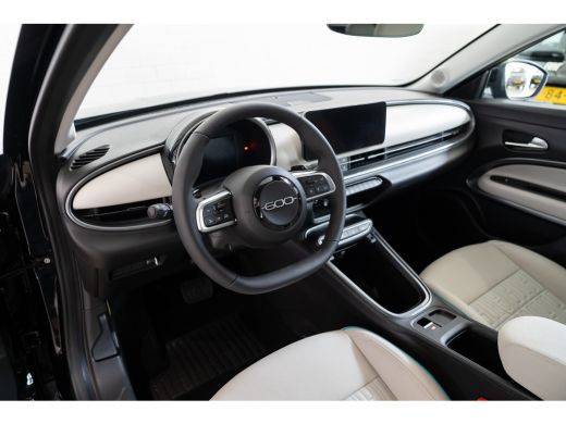 Fiat 600 1.2 Turbo Hybrid La Prima | Massagefunctie | Adaptieve Cruise Controle | Elek. Kofferklep | Navig... ActivLease financial lease