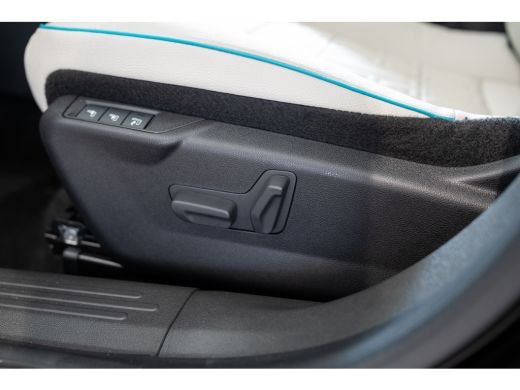 Fiat 600 1.2 Turbo Hybrid La Prima | Massagefunctie | Adaptieve Cruise Controle | Elek. Kofferklep | Navig... ActivLease financial lease