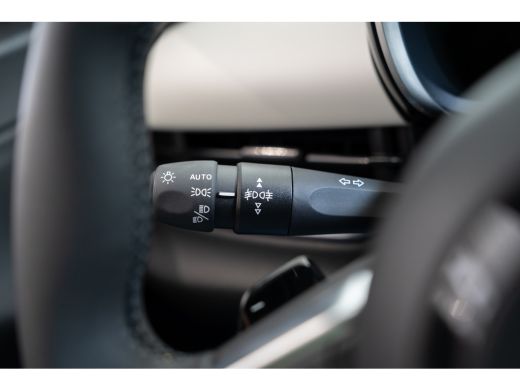 Fiat 600 1.2 Turbo Hybrid La Prima | Massagefunctie | Adaptieve Cruise Controle | Elek. Kofferklep | Navig... ActivLease financial lease