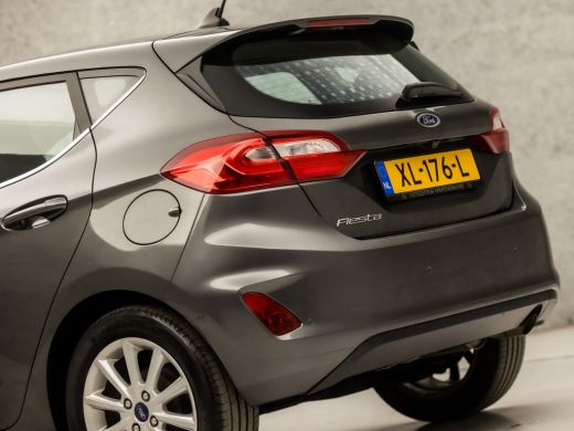 Ford Fiesta 1.0 EcoBoost Titanium Sport (APPLE CARPLAY, GROOT NAVI, STUUR/STOELVERWARMING, CAMERA, SPORTSTOEL... ActivLease financial lease