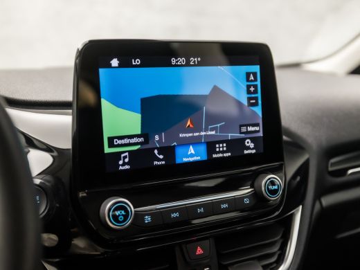 Ford Fiesta 1.0 EcoBoost Titanium Sport (APPLE CARPLAY, GROOT NAVI, STUUR/STOELVERWARMING, CAMERA, SPORTSTOEL... ActivLease financial lease