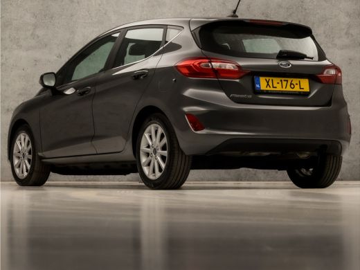 Ford Fiesta 1.0 EcoBoost Titanium Sport (APPLE CARPLAY, GROOT NAVI, STUUR/STOELVERWARMING, CAMERA, SPORTSTOEL... ActivLease financial lease