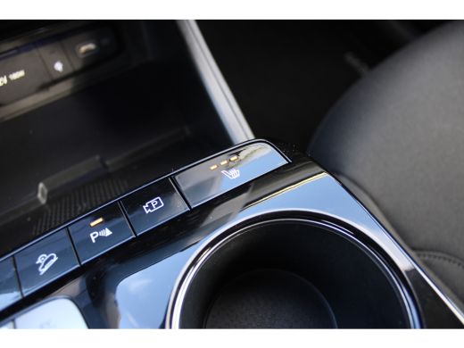 Hyundai Tucson 1.6 T-GDI PHEV Comfort Smart 4WD | DAB ontvanger | Achteruitrijcamera | | Achterbank in delen nee... ActivLease financial lease